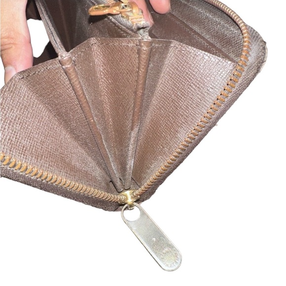 Louis Vuitton Damier Zippy Wallet W/ COA - Picture 9 of 12